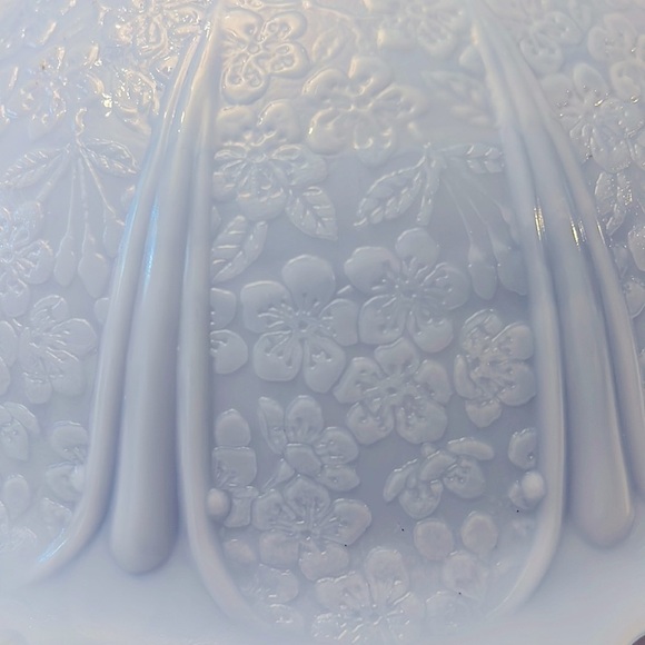 Jeanette Cherry Blossom Delphite Handled Bowl Blue Depression Glass 9" - Picture 4 of 7